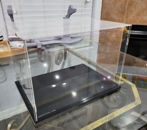 Fußball Vitrine Full Size Acryl Klar Box mit Ständer UV geschützt Memo - Bild 1 von 7