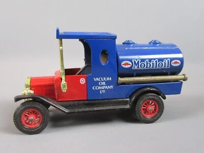 B335 Vintage 1978 Matchbox Y3 UK Ford Model T 1912 Mobil Oil Model Of Yesteryear - Image 1 of 4