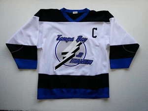 Camiseta deportiva Tampa Bay Jr Lightning 'Ventura', talla juvenil grande (L), vintage/rara 2005 - Imagen 1 de 24