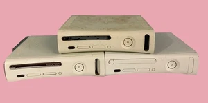 Lor of 3 Xbox 360 Consoles w/ AV Port & Power Input - Parts or Repair - Picture 1 of 16