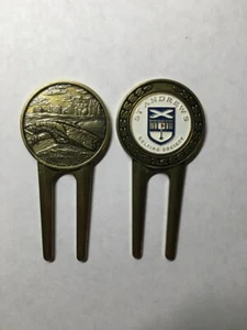 St. Andrews Golfing Society Divot Tool & 1" Coin Golf Marker - Fife, Scotland - Picture 1 of 1