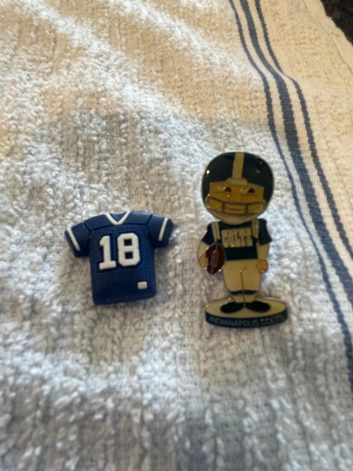 Pair of Vintage Indianapolis Colts Peyton Manning Era Fan Pins - Image 1 of 1