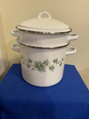 Vintage Callaway Pattern Enamelware Stock Pot, Strainer and Lid - Image 1 of 3