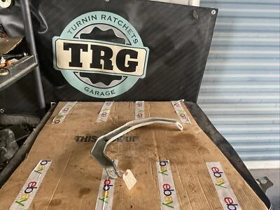 03-22 Soporte de montaje de escape Nissan 350z 370z 20711-AF40A Foto 1 de 4