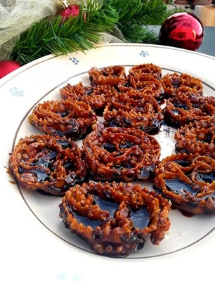 500g | CARTELLATE PUGLIESI ARTIGIANALI FATTE A MANO al vincotto di fichi o uva - Immagine 1 di 4