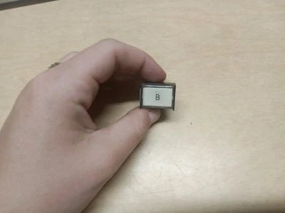 Luz indicadora blanca EAO 51-040-005 60V/12W "B" Foto 1 de 4