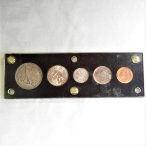 USA 1946 silver 5-coin set in Lucite holder; UNC 1, 5, 10, 25 cents; Half is XF - Picture 1 of 6