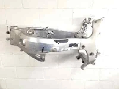 Chasis cuadro principal 2000 Suzuki Hayabusa GSX1300R 2025 Foto 1 de 4