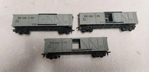 HO SCALE TYCO VIRGINIAN OUTSIDE BRACED 40'FT. WOODSIDE BOX CAR LOT OF (3)๐ฅ๐ฅ๐ฅ - Picture 1 of 2