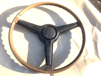 CUDA CHALLENGER 1970 1971 WOODGRAIN STEERING WHEEL NICE CENTER AAR T/A - Image 1 of 4