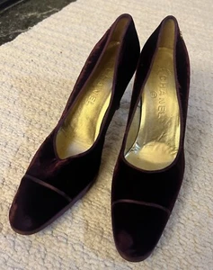 Chanel Size 38 Classic Pumps Velvet Burgundy Purple Platform high heels Italy - Picture 1 of 8