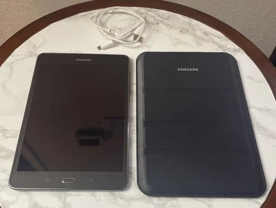 Samsung Galaxy Tab A - 8" Tablet - SM-T350 - 16GB Bundle OEM Cover Gray - WiFi. - Image 1 of 4