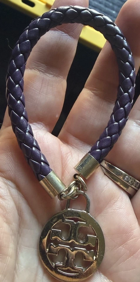 Pulsera de cuero trenzado con cuerda negra TORY BURCH Foto 1 de 3