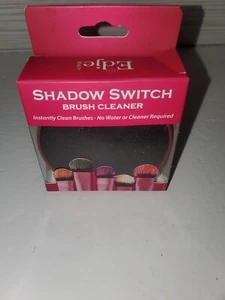 NIB! EYESHADOW SWITCH BRUSH CLEANER INSTANTLY CLEAN NO WATER - Picture 1 of 3