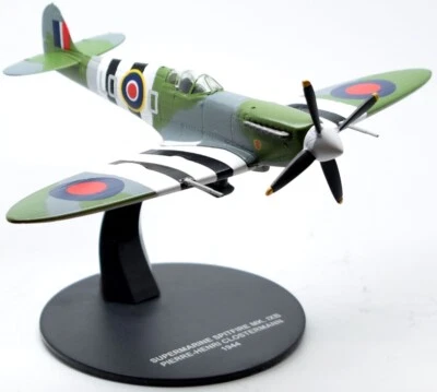 Supermarine Spitfire Mk.IXB 1941 - Clostermann RAF 1944 1/72 Scale Diecast Model - Image 1 of 4