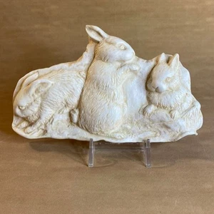 Vintage 90s Hen-Feathers Resin Trio of Bunnies Plaque w/Stand - Picture 1 of 2