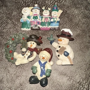 Vintage lot of 4 Ceramic Resin Snowman brooches / pins One Is House Of Lloyd - Picture 1 of 3