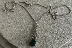 Vintage Sterling Silver Celtic Knot Jade Pendant Necklace 18" - Picture 1 of 7