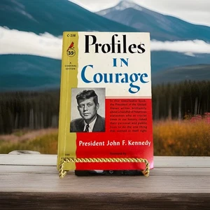 Profiles in Courage By John F. Kennedy 1963 Vintage Pocket Book Paperback - Imagen 1 de 5
