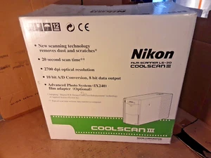Nikon LS-30 Coolscan III Film Scanner for PC (PC/PowerMac) -BOXED WITH ACCESORIE - Picture 1 of 23