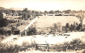 # H2473 RUTLAND, VT. REAL PHOTO POSTCARD, COVERED BRIDGE - Picture 1 of 3