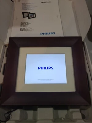 Philips Digital Photo Frame 7" LCD Panel SPF3407D/G7 Brown Wood Frame 1000pics - Image 1 of 4