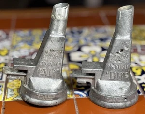 Lot Of 2 Vintage Gargoyle Mobiloil Filpruf Oil Bottle Spouts / BB AF - Picture 1 of 16
