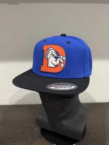 DENVER BRONCOS RETRO RETRO CLÁSICO CASCO LOGOTIPO Negro y Azul Snapback Sombrero NUEVO - Imagen 1 de 6