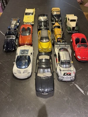 12x 1:18 alte Vintage Modellautos + Zugabe 1x 1:24 Konvolut - Bild 1 von 4