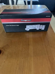 Neu in Box Snap-on Custom Schnapsgläser und Flight Set - Bild 1 von 4