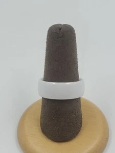 White Ceramic Ring Size 8..5 - Picture 1 of 4