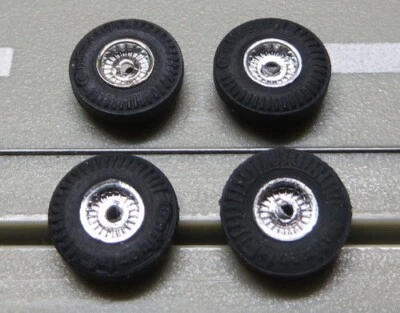 Faller AMS -- 4 Felgen mit Reifen für Flachankermotor oder Blockmotor - Bild 1 von 2