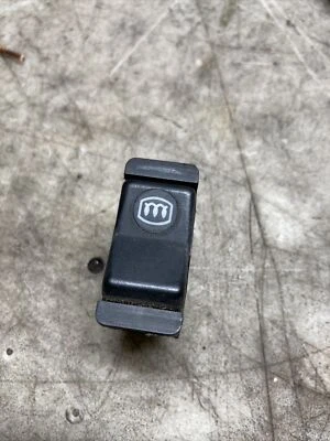 Interruptor descongelador trasero Mercedes W123 1979-85 300D 300CD 240D OEM Foto 1 de 2