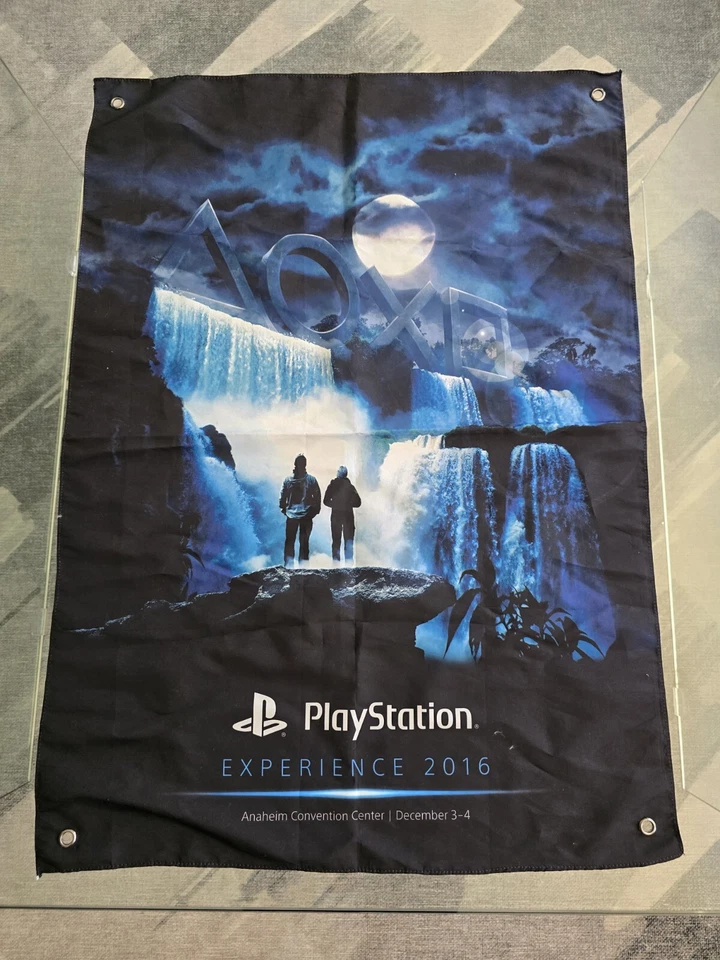 NUEVO RARO PlayStation Experience 2016 Promocional Banner de Tela ~33”x23” Hermoso Foto 1 de 1