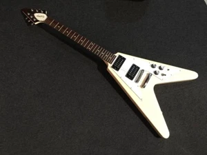 *CLEAN* 2000s Epiphone JAPAN FV-70 White MIJ Flying V 3.7kg Made in Japan - Picture 1 of 11