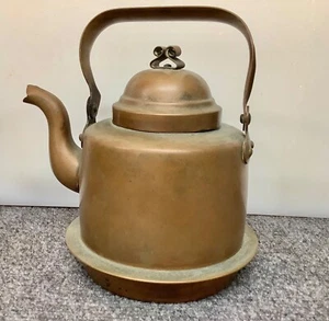 Tetera SKULTUNA de cobre más pequeña agua 1 l pátina hervidor de agua 1607 Suecia clase antigua KE - Imagen 1 de 11