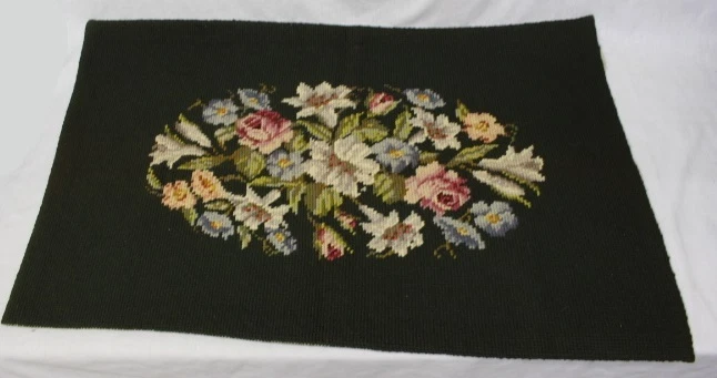 ALFOMBRAS GRANDES ALFOMBRAS Alfombra/Alfombra Verde Floral, 41" x 21" (B62) Foto 1 de 1