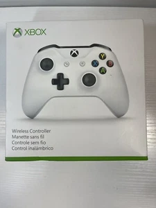 Xbox One White Wireless Controller (BOX ONLY) - Picture 1 of 7