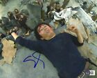 Steven Yeun Signed 8x10 Photo The Walking Dead Authentic Autograph Beckett