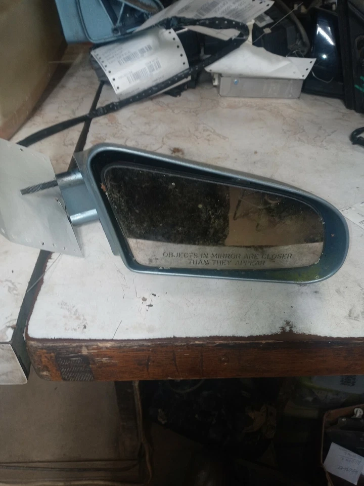 Espejo retrovisor lateral pasajero manual sedán compatible con 85-86 ELECTRA 256196 Foto 1 de 1