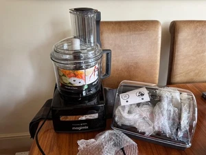 Magimix Cuisine 4200XL - Food Processor in Black - NEW unused - Picture 1 of 18