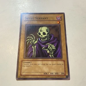 SKULL SERVANT  LEGEND OF BLUE EYES WHITE DRAGON YU-GI-OH TRADING CARD GAME - Picture 1 of 1