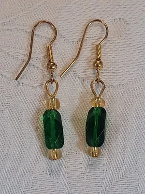 Pendientes Cuentas Vidrio Verde Alambre Perforado Tono Dorado Cuelga Gota Navidad  Foto 1 de 2