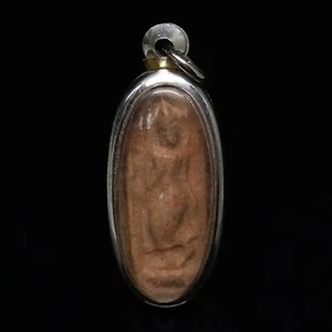 SIAM ANTIQUE 700 YRS, PHRA THAI AMULET OLD SACRED BAKED CLAY BUDDHA PENDANT RARE - Picture 1 of 8