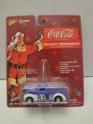 FORD 1940 PICKUP TRUCK COCA-COLA HOLIDAY 1:64 JOHNNY LIGHTNING - Immagine 1 di 2