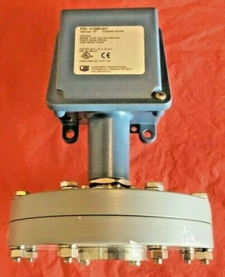 UNITED ELECTRIC CONTROLS H100K-541 Differential Pressure Switch - Image 1 of 4