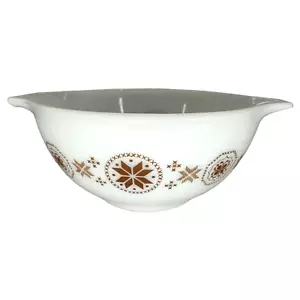 PYREX Vintage Cinderella Town and Country Handled Milk Glass Mixing Bowl 442 - Picture 1 of 14