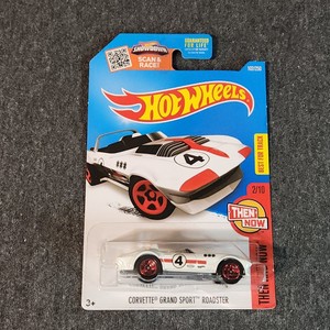 2016 Hot Wheels #102 Then and Now 2/10 CORVETTE GRAND SPORT ROADSTER White Varia