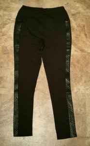 DG2 Ponte Knit Leggings With Quilted Faux Leather Side Stripe - Size MT - Picture 1 of 4