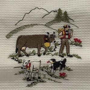 Scandinavian Folk Art Embroidered Tea Towel Cow Dog Goat Hiker Mountains - Foto 1 di 3